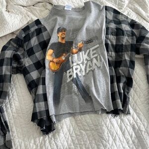 Luke Bryan Graphic Tee with Plaid Sleeve Detail - Gray/Black